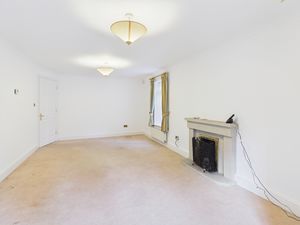 Sitting Room - click for photo gallery